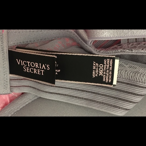 Victoria's Secret Very Sexy Push-up 36DD - Picture 4 of 6