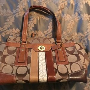 Coach Shoulder bag