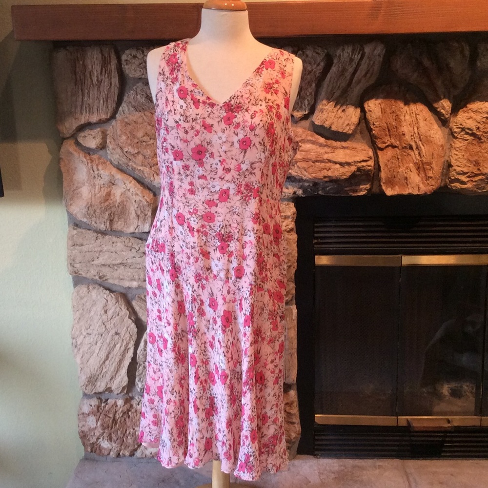 ANN TAYLOR size 16 Silk Pink floral dress.