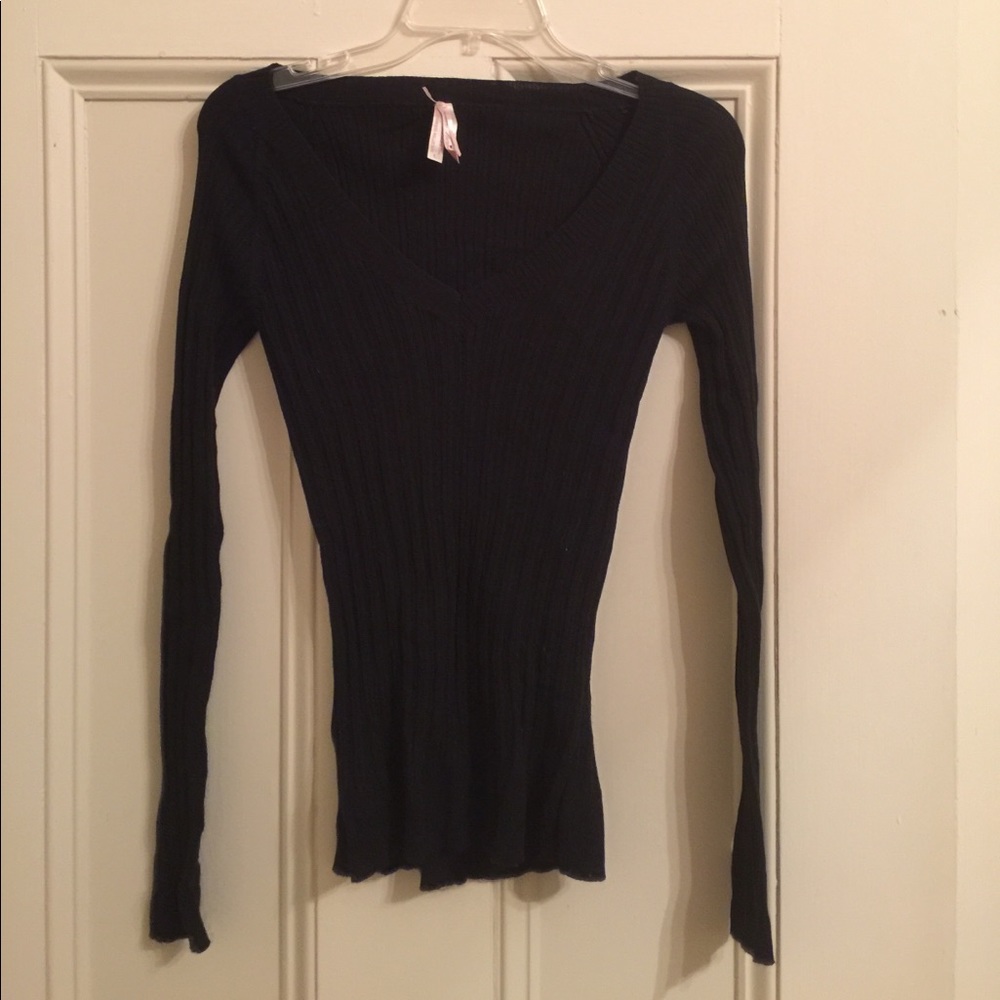 Derek Heart sweater