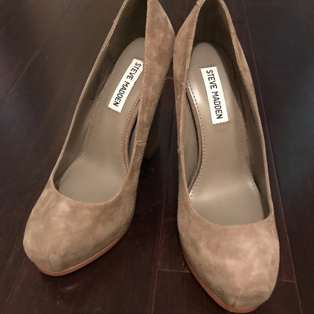 Steve Madden Heels (size: 7.5)