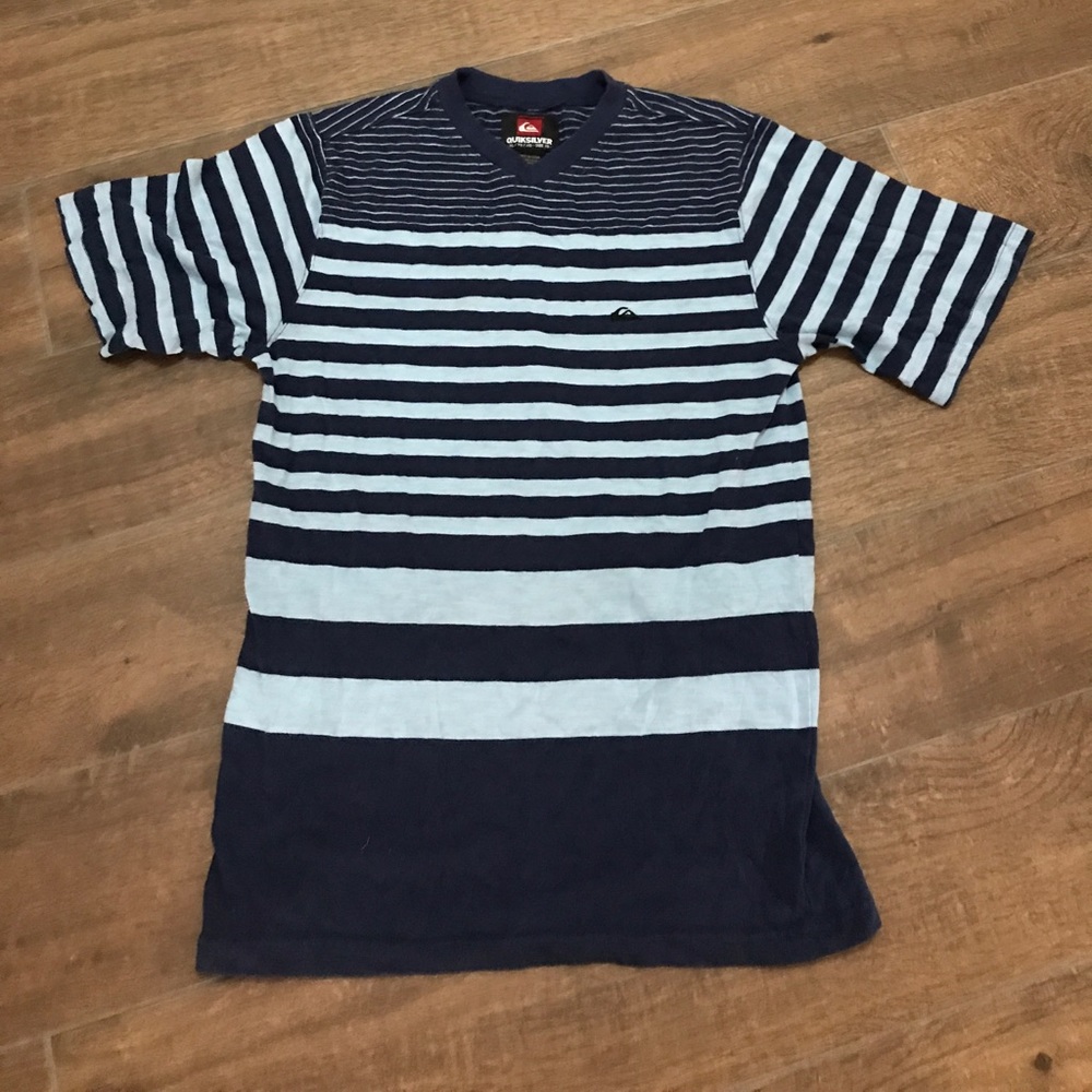 Quicksilver boys shirt