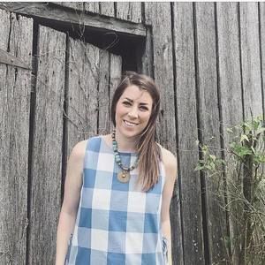 Meet your Posher, Laura