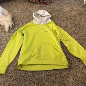 Woman's under armour sweatshirt