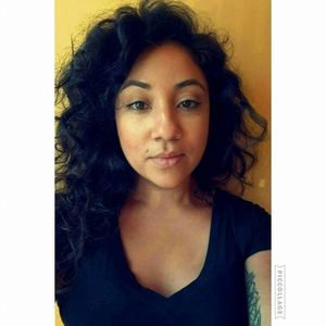 Meet your Posher, Danielle