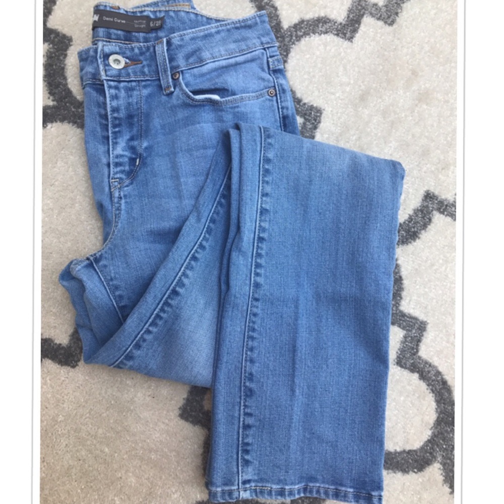 Levi's Mid-rise straight leg fit jeans