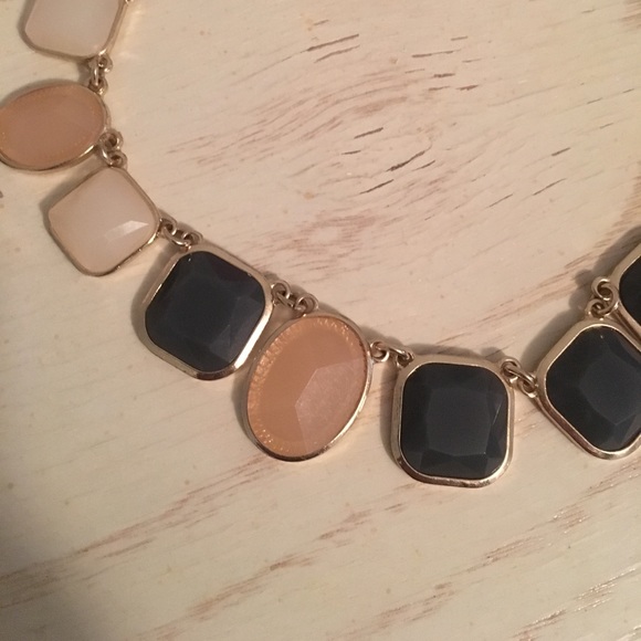 Multicolored gold necklace - Picture 2 of 3