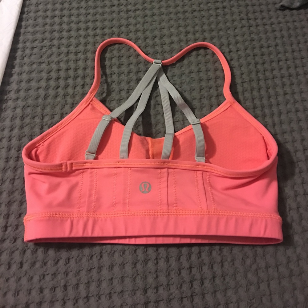 Lululemon size 4 sports bra