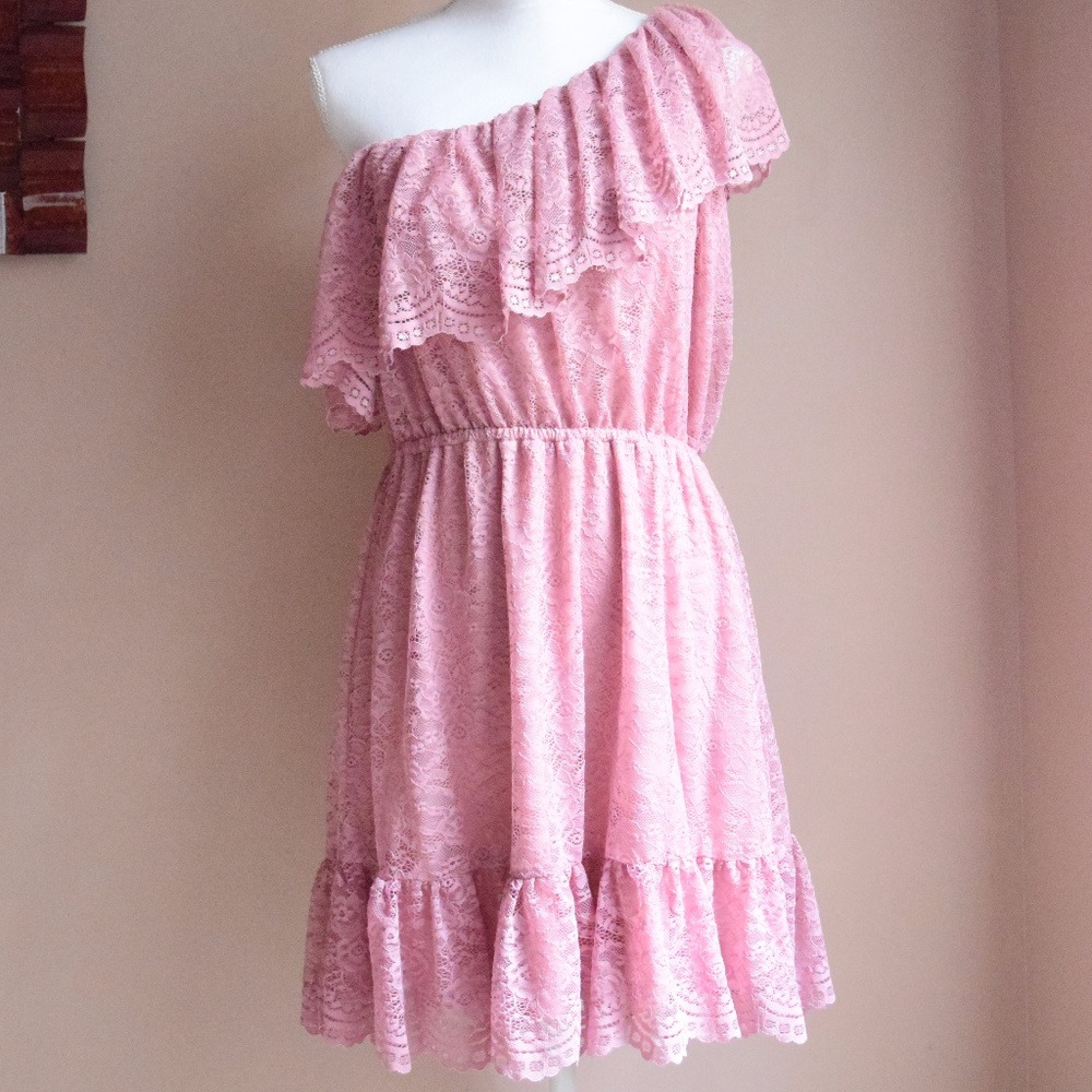 Lavender Lace Ruffles One Shoulder Dress Large