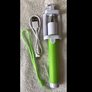 #TheSelfie Stick -  Bluetooth Selfie Stick