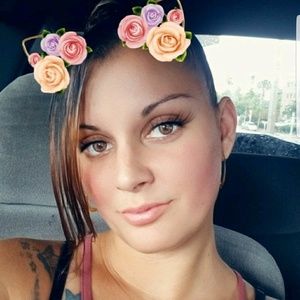 Meet your Posher, Kira