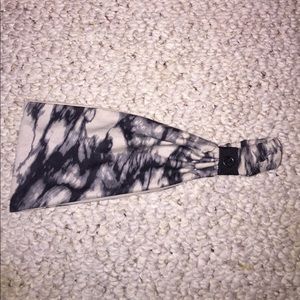 Reversible Lululemon headband