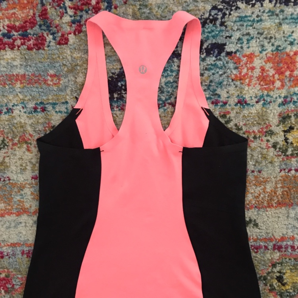 Lululemon tank