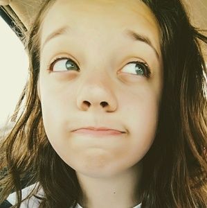 Meet your Posher, Katelyn