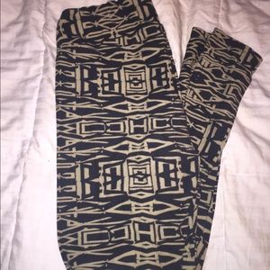 LuLaRoe TC Leggings