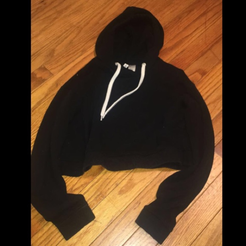 ❗️LOWERED PRICE❗️black cropped hoodie
