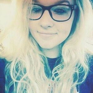 Meet your Posher, Hailey