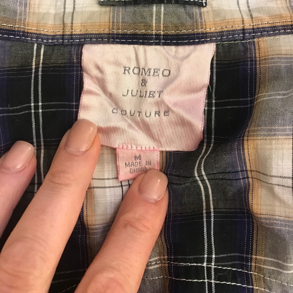 Great Plaid Romeo and Juliet Button Down Shirt - Picture 4 of 6
