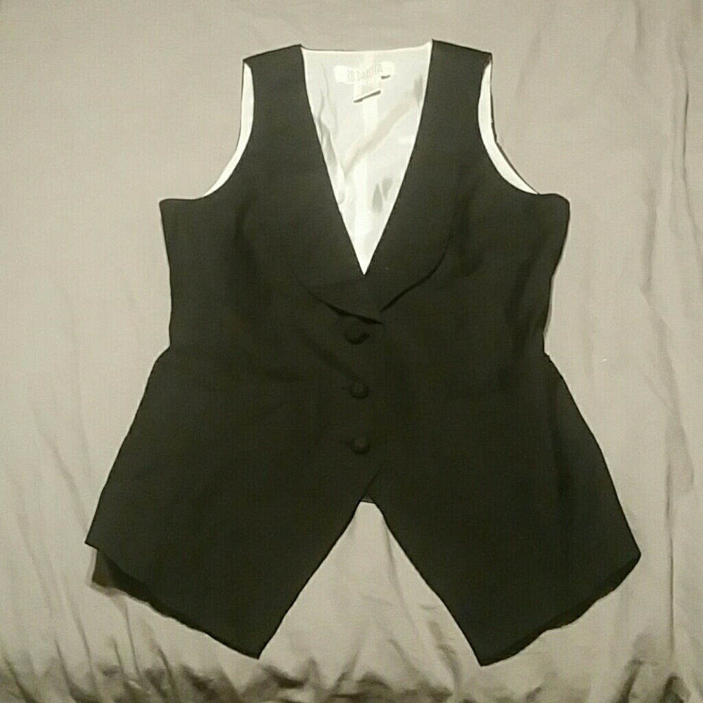 Black Vest - BB Dakota