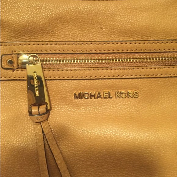 Authentic Michael Kors long strap Hobo bag - Picture 2 of 8