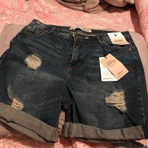 Boyfriend shorts