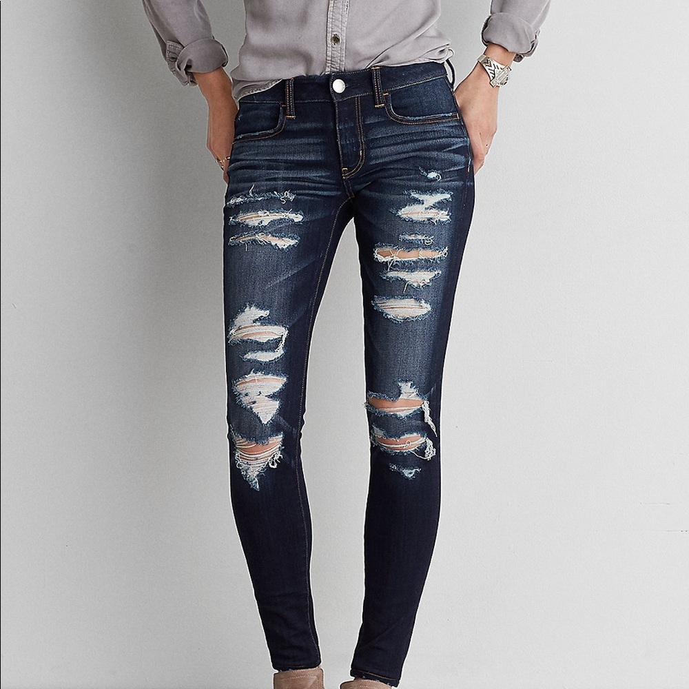 💞AEO Dark Ripped Jeans💞