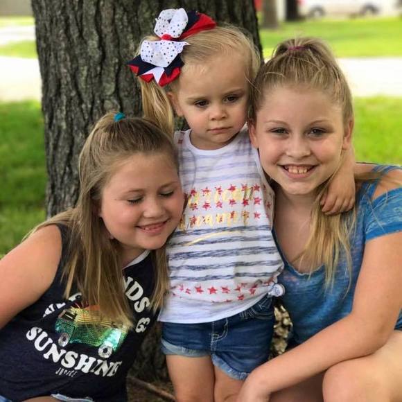 Meet your Posher, Jessica - Picture 1 of 1