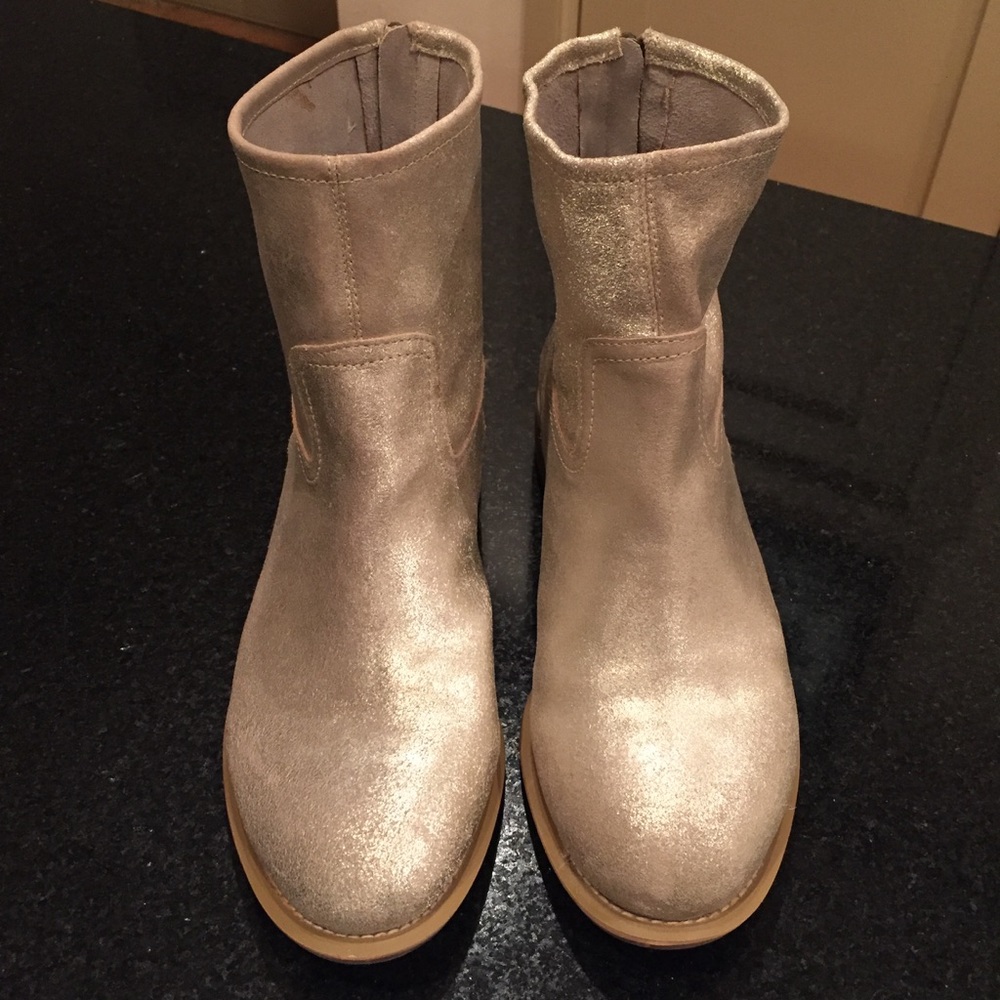 GAP Gold Suede Leather Boots back zip size 9 EUC!