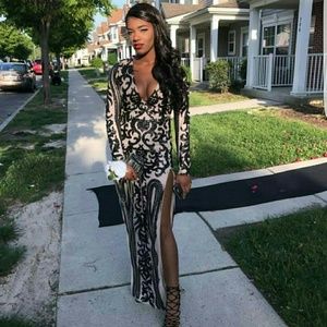 Prom dress worn only once in april 2017!