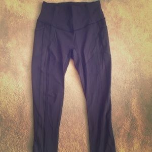 Dark navy blue lululemon leggings