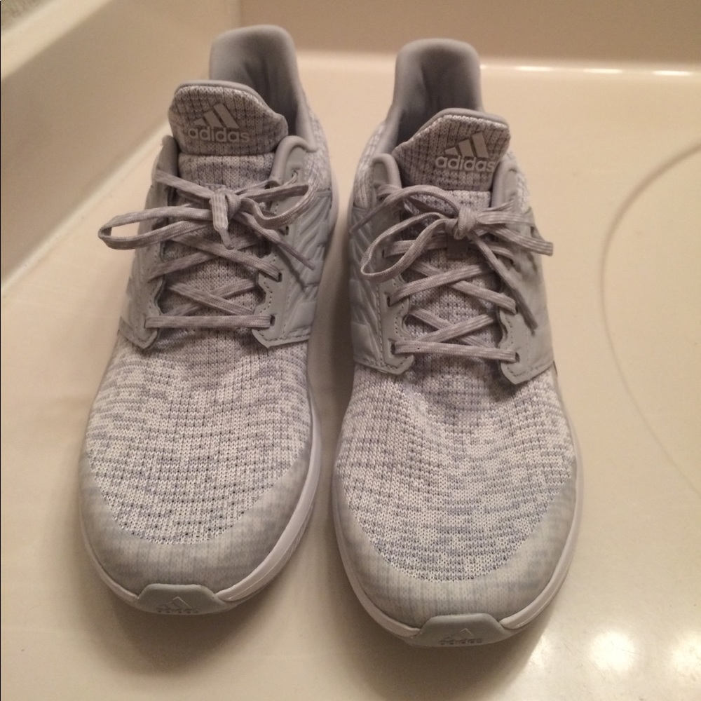 Adidas Rapid Run sneakers