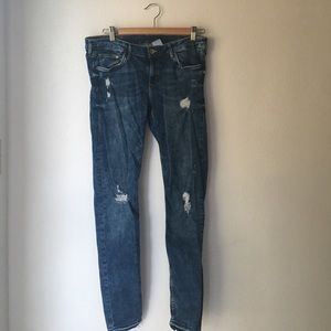 Distressed Skinny Jeans