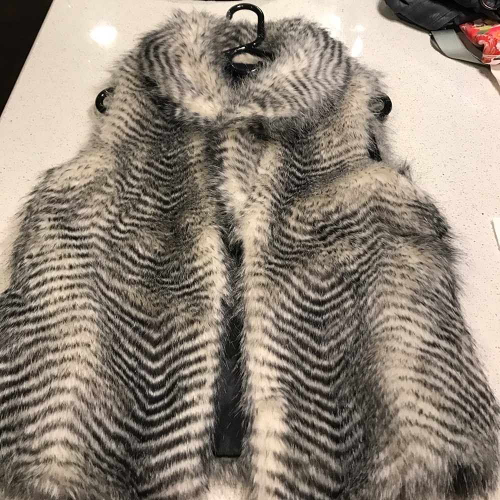 BB Dakota faux fur vest
