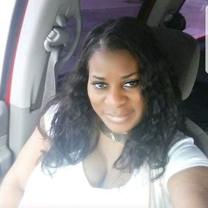 Meet your Posher, Nicole