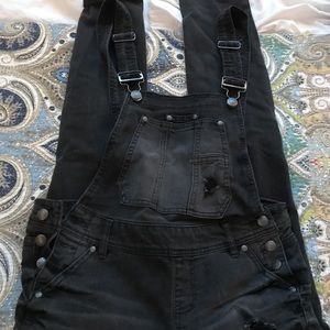 Black overall pants (skinny)
