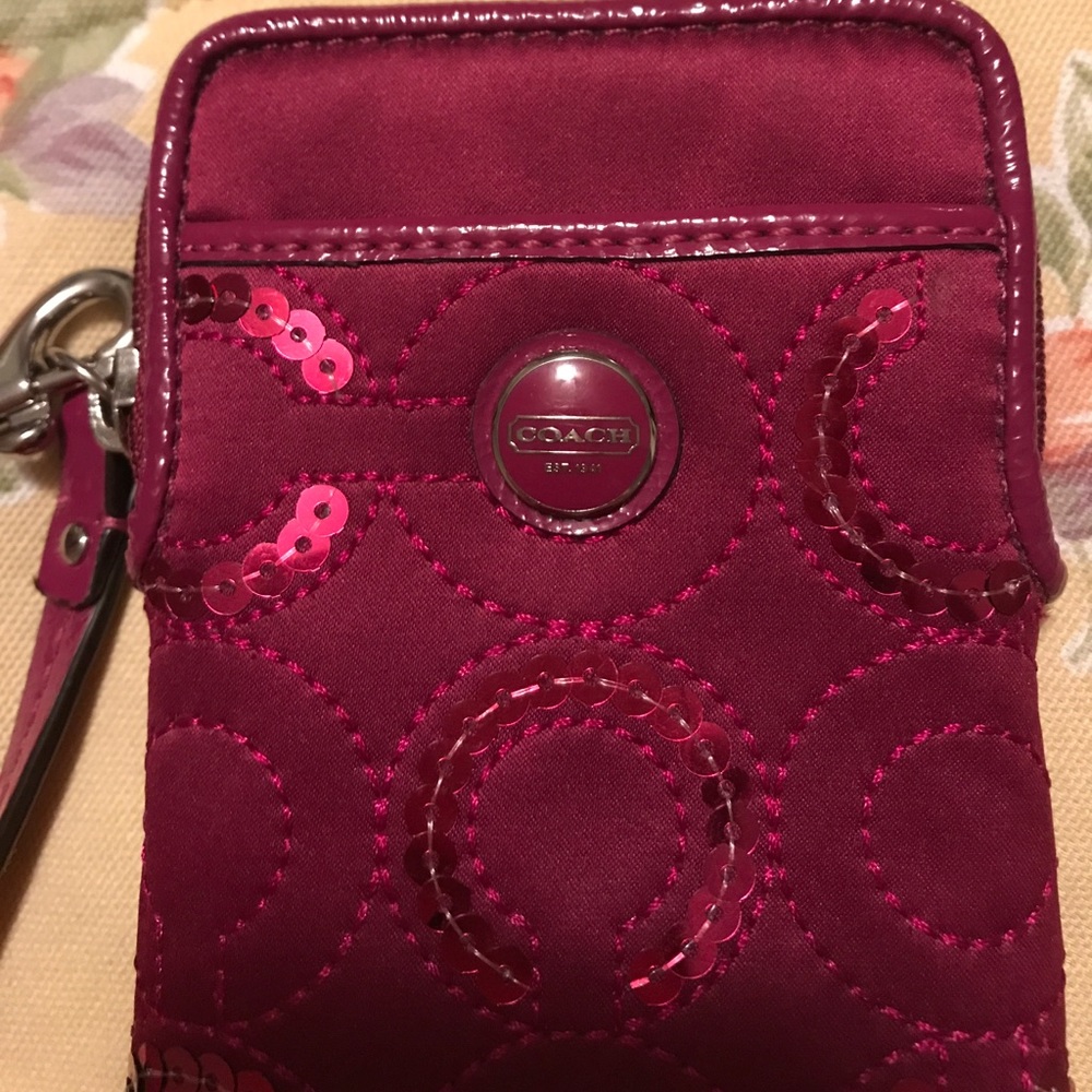 COACH Like New Wristlet!