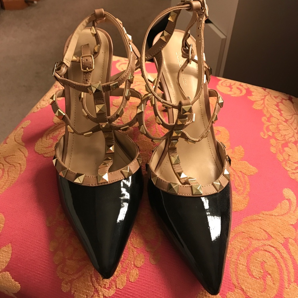 BCBG Women's Pointed Toe Heels