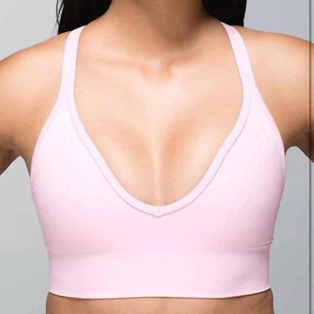 Lululemon seamlessly plunge bra