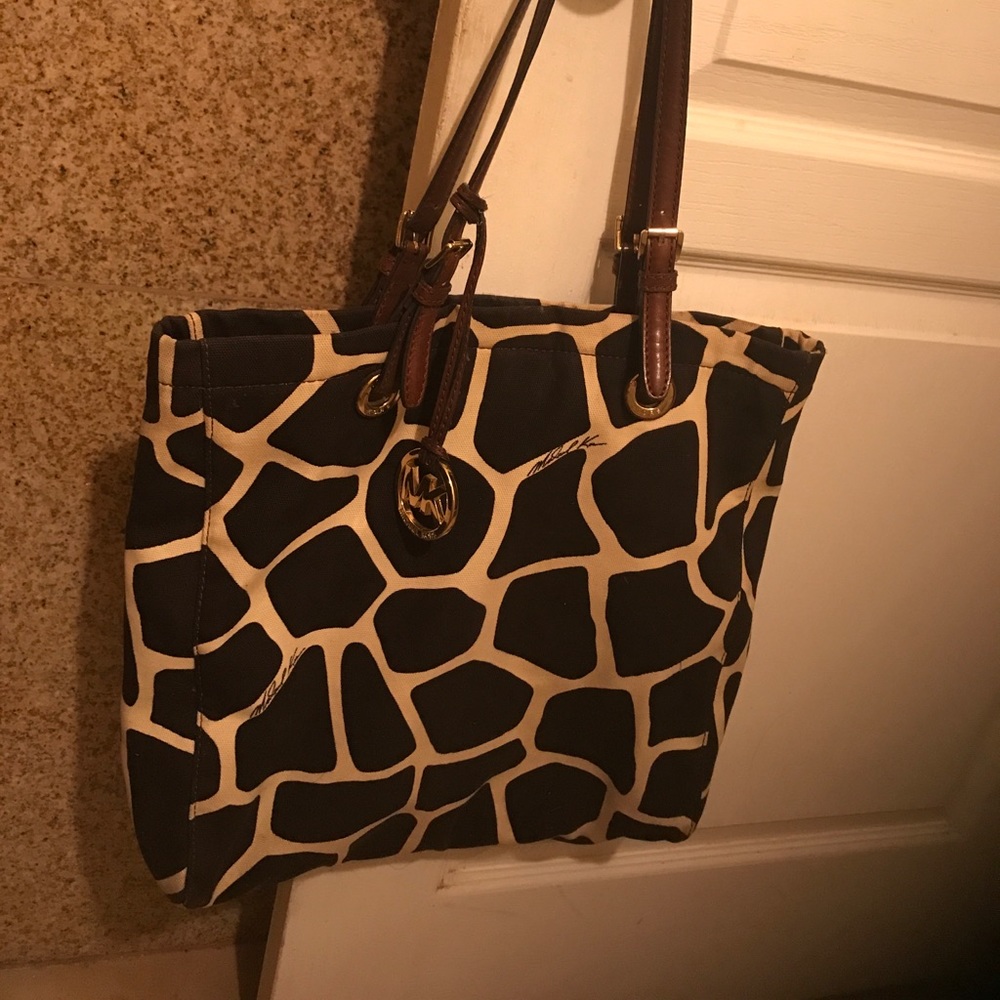 Michael kors purse