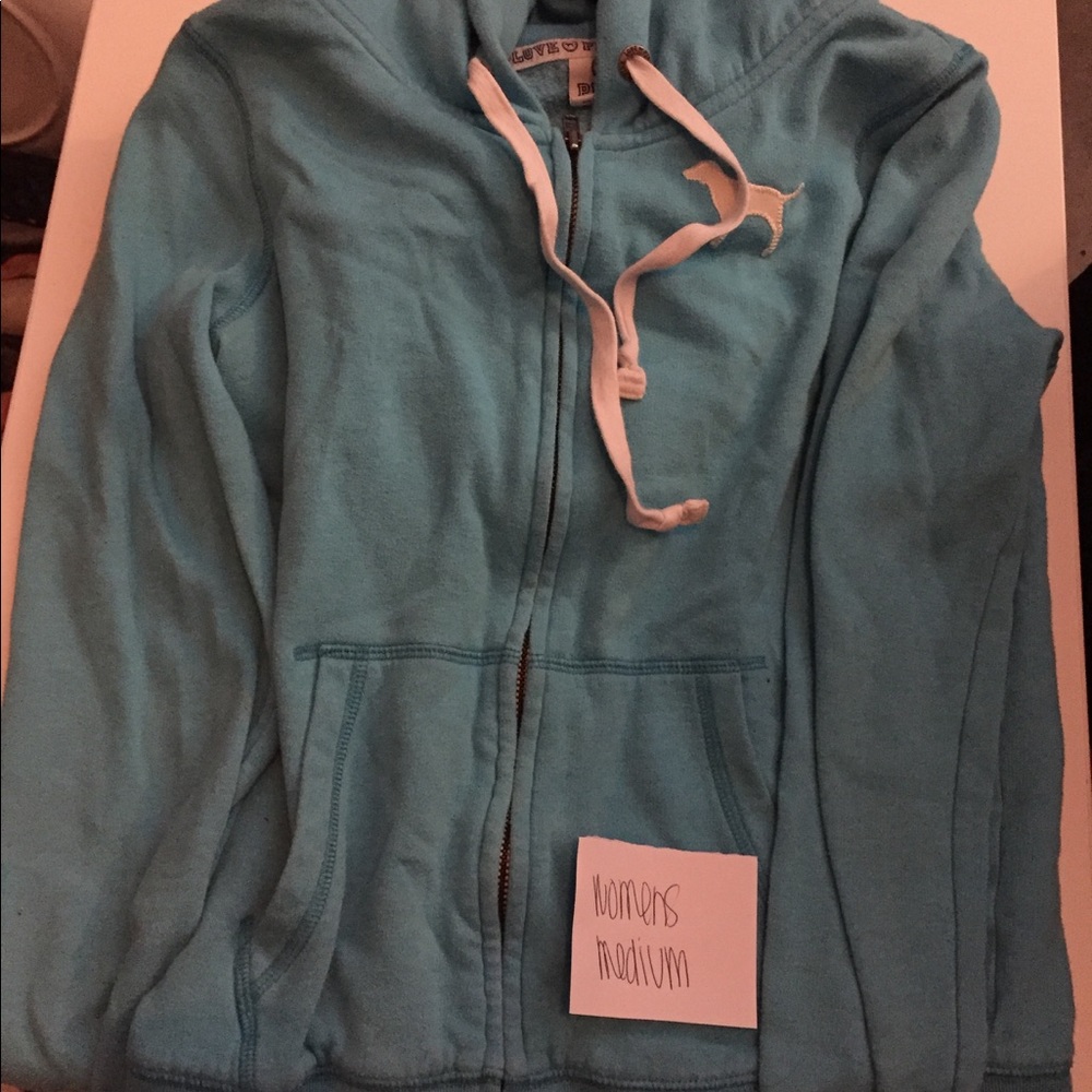 VS zip up