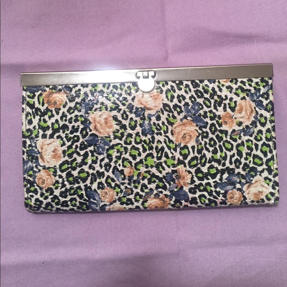 Cheetah print flat wallet