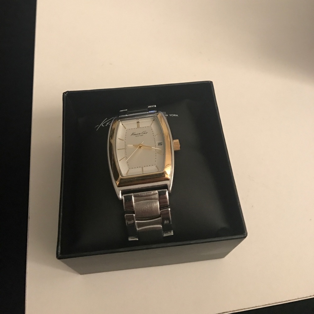 Kenneth Cole Two‑Tone Mens Watch ‑ White Dial