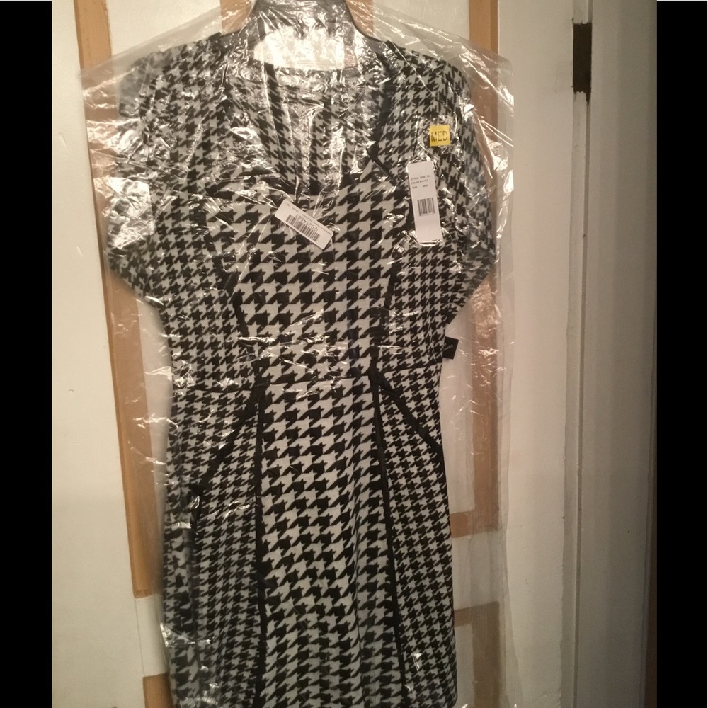 Sandra Darren sweater dress