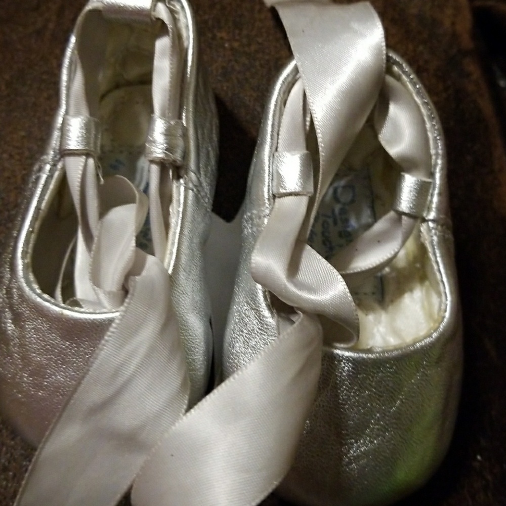 Baby ballerina shoes size 0 all leather