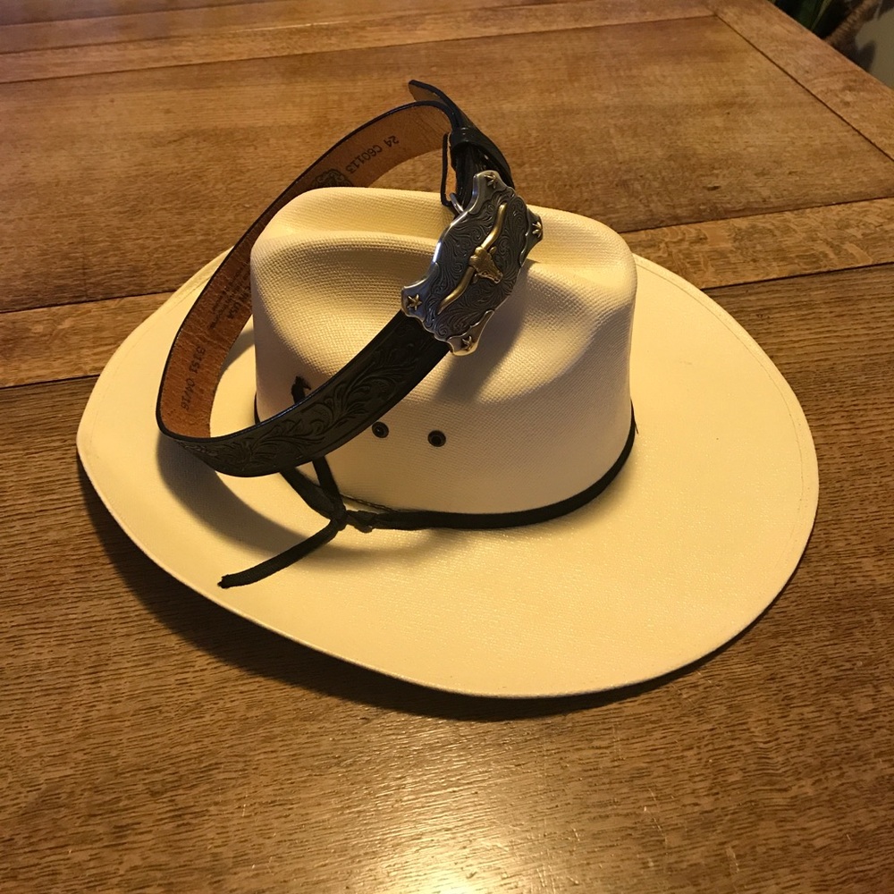 Tony Lama Geuine Leather belt.