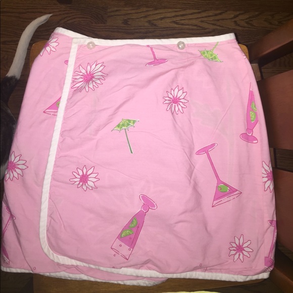 Lilly Pulitzer Dresses & Skirts - Lilly Pulitzer reversible cotton wrap skirt