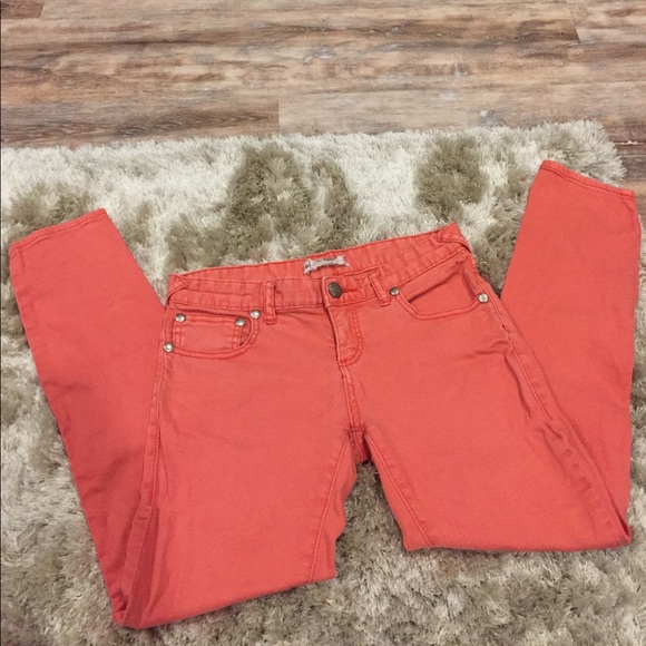 Free people coral jeans - size 27 - Picture 1 of 4