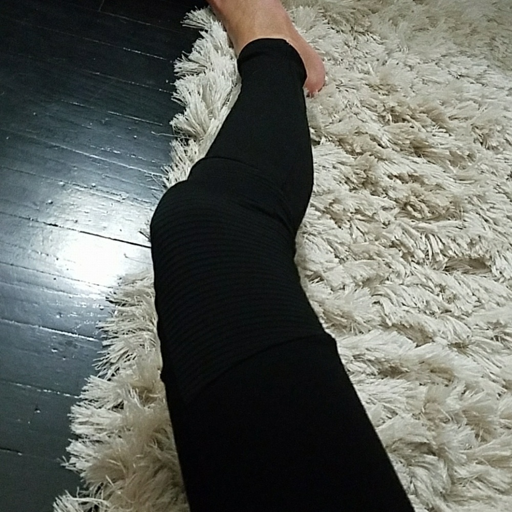 Zara Moto Knee Leggings XS