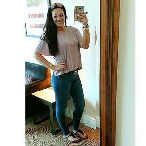 Meet your Posher, Holly