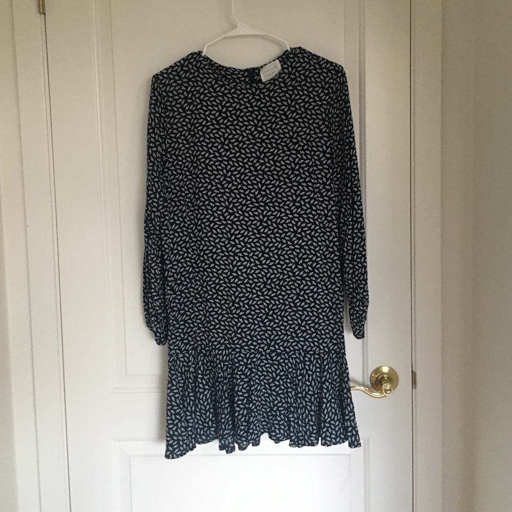Leaf print dress